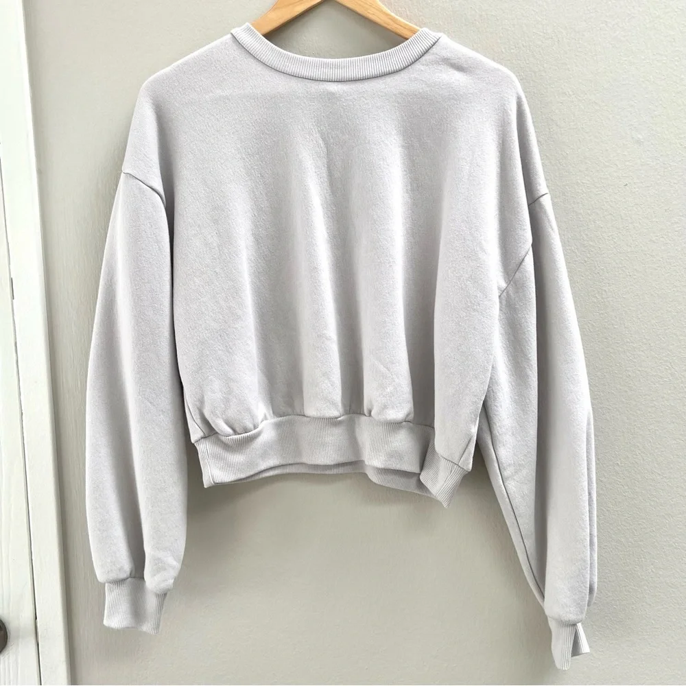 Light Grey Cropped Sweatshirt top Size XL - Picture 1 of 5